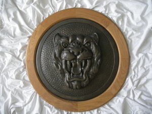 TOM MALEY JAGUAR GROWLER DIAMETER BRONZE IN AN  EDITION OF 25